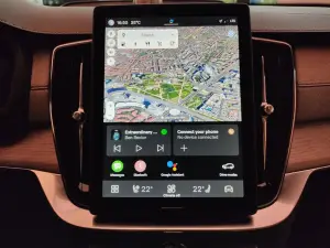 Volvo XC90 e EX90 2024 - Foto live Milano