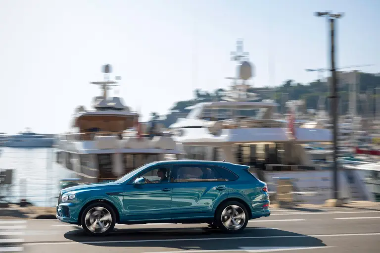 Bentley Bentayga EWB Azure Riviera Collection - 4