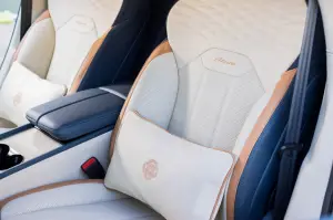 Bentley Bentayga EWB Azure Riviera Collection - 11