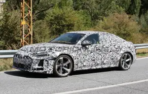 Audi RS5 2025 - Foto spia 26-09-2024