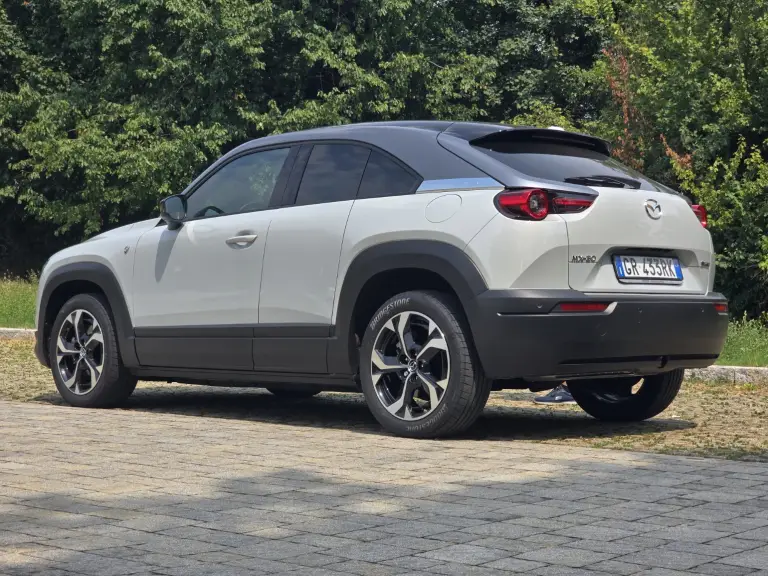 Mazda MX-30 2024 - prova Come e Come Va - 6