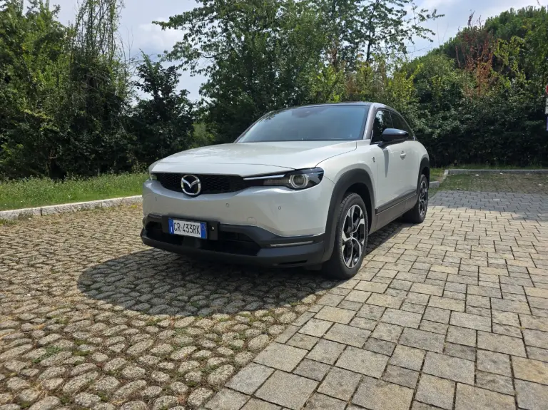 Mazda MX-30 2024 - prova Come e Come Va - 7