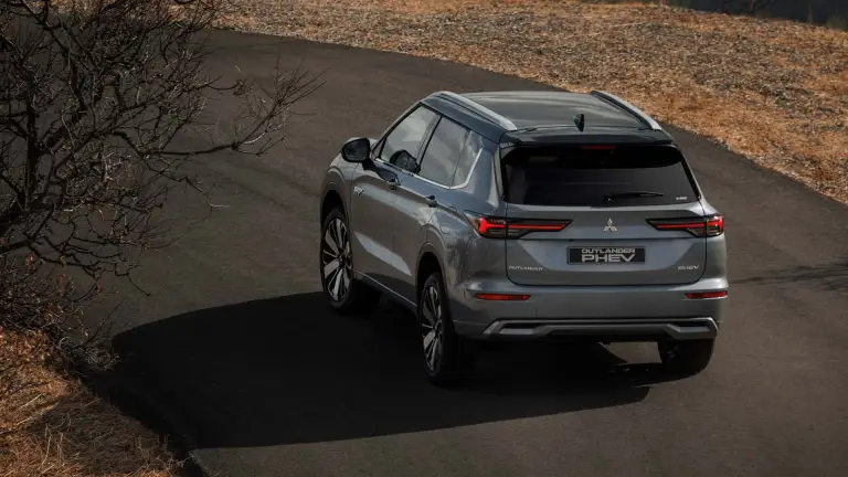Mitsubishi Outlander PHEV 2025 - 20
