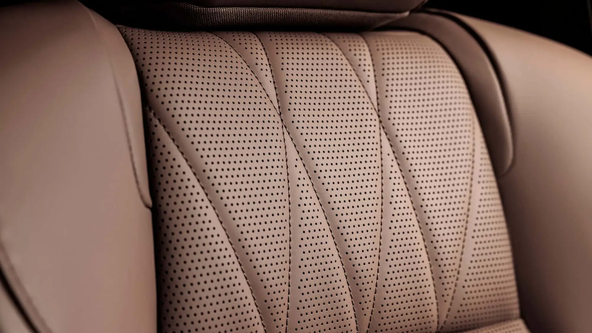 Mitsubishi Outlander PHEV 2025 - 15