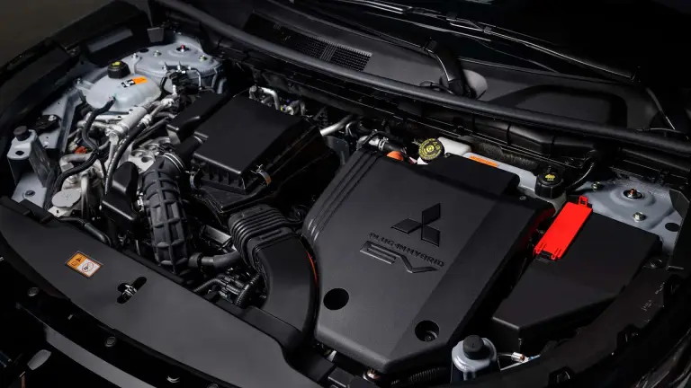 Mitsubishi Outlander PHEV 2025 - 11
