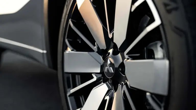 Mitsubishi Outlander PHEV 2025 - 3