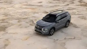 Mitsubishi Outlander PHEV 2025 - 10