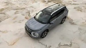 Mitsubishi Outlander PHEV 2025 - 4