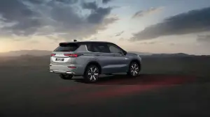 Mitsubishi Outlander PHEV 2025 - 32