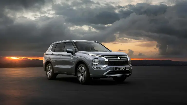 Mitsubishi Outlander PHEV 2025 - 27