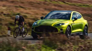 Aston Martin - Mark Cavendish - 10