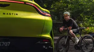 Aston Martin - Mark Cavendish - 13