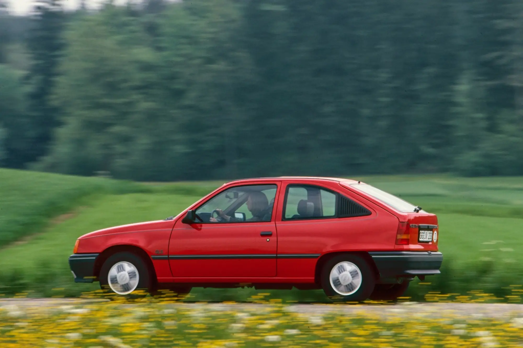 Opel Kadett E festeggia 40 anni - 4