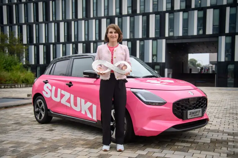 Suzuki Swift Hybrid - Elisa Longo Borghini - 7