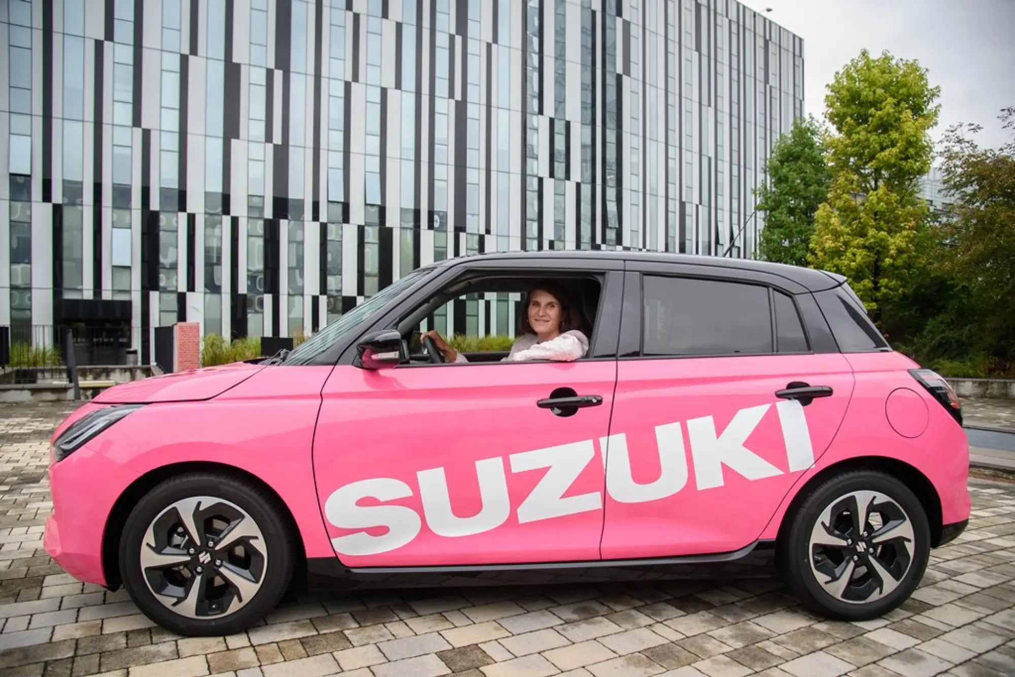 Suzuki Swift Hybrid - Elisa Longo Borghini - 4
