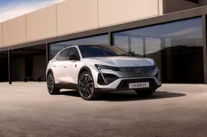 Peugeot E-408 - 12
