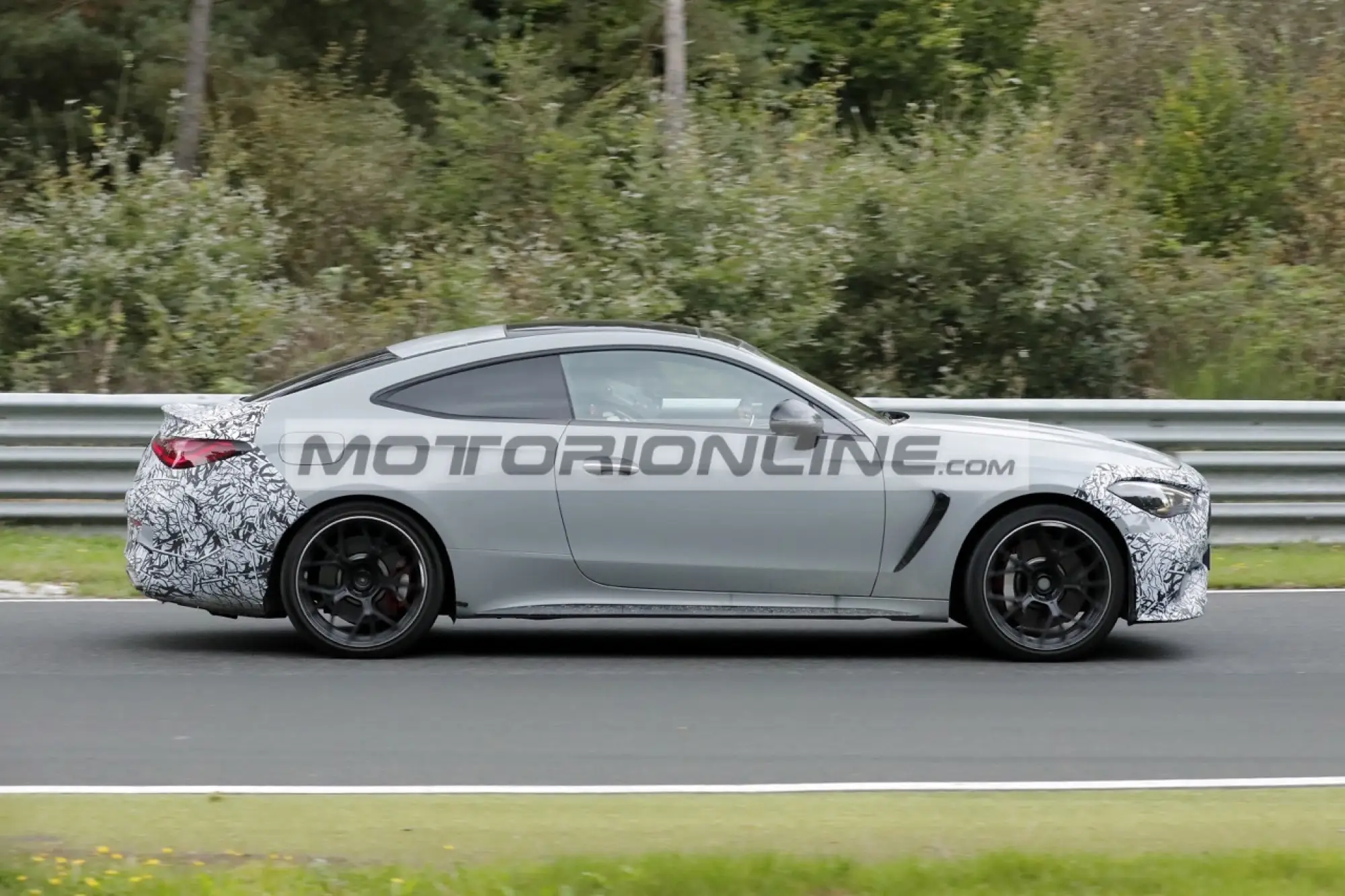 Mercedes-AMG CLE 63 Coupe - Foto spia 4-10-2024 - 13