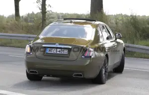 Rolls-Royce Ghost 2025 - Foto spia 04-10-2024 - 12