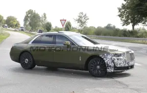Rolls-Royce Ghost 2025 - Foto spia 04-10-2024 - 5