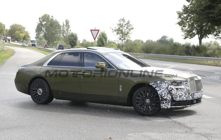 Rolls-Royce Ghost 2025 - Foto spia 04-10-2024 - 5