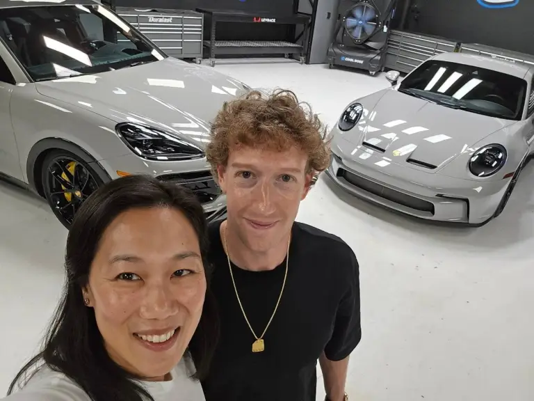 Porsche Cayenne Turbo GT - Mark Zuckerberg e Priscilla Chan - 1