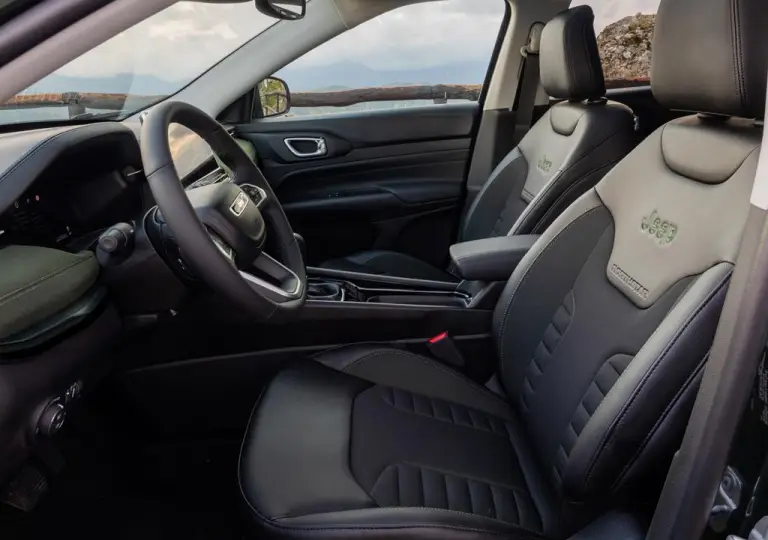Jeep Renegade e Compass North Star - 11