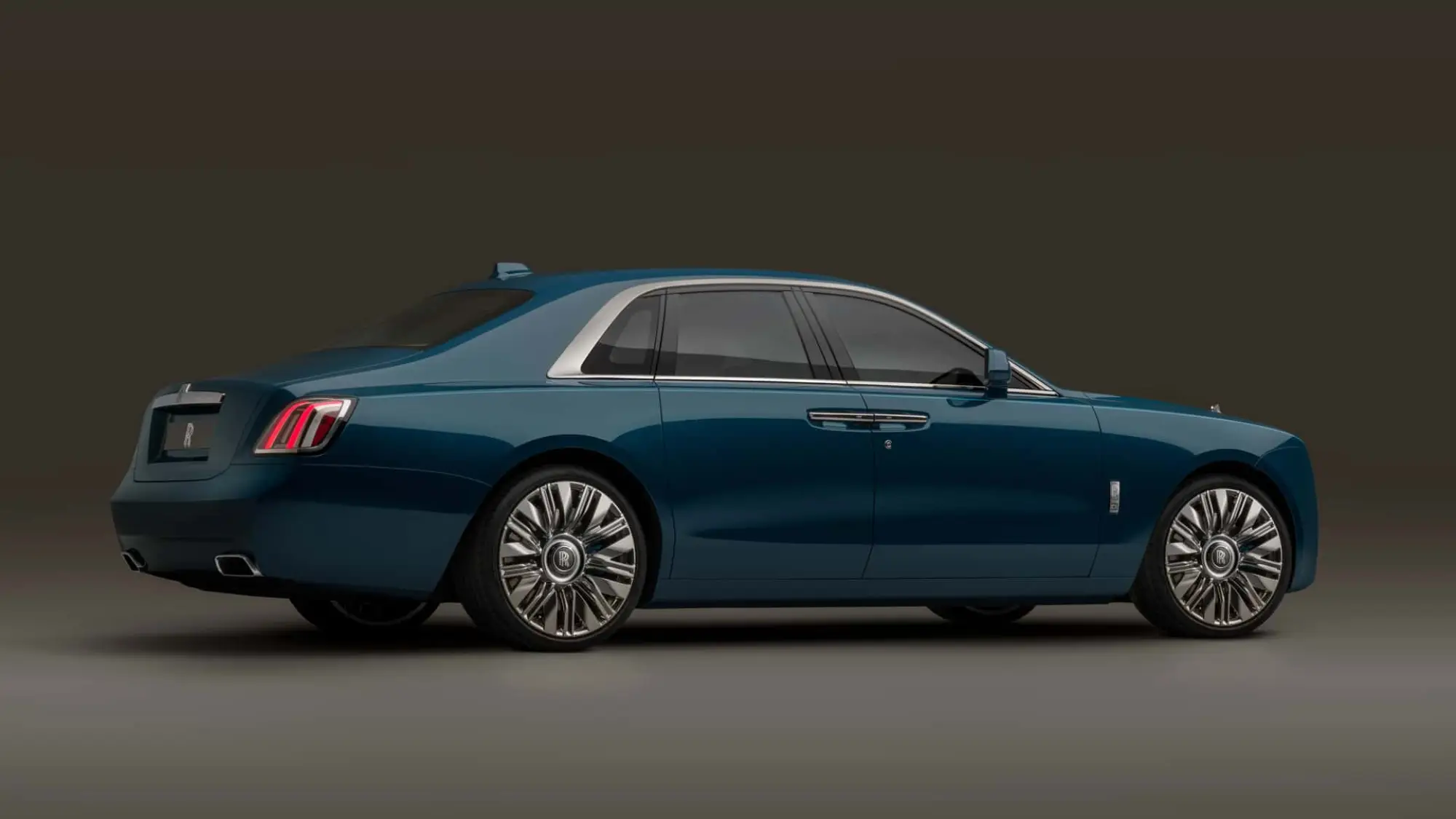 Rolls-Royce Ghost 2025 - 27