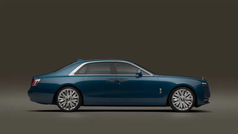 Rolls-Royce Ghost 2025 - 25