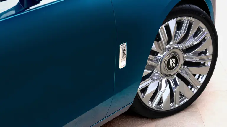 Rolls-Royce Ghost 2025 - 19