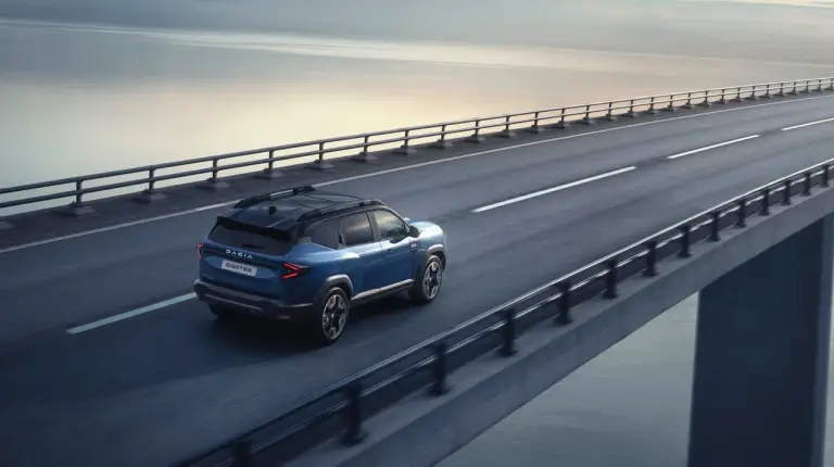 Dacia Bigster 2025 - Foto ufficiali - 11