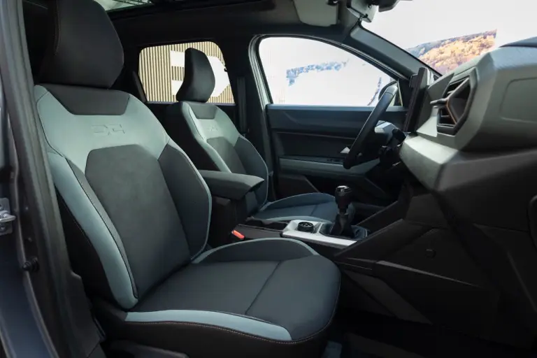 Dacia Bigster 2025 - Foto ufficiali - 110