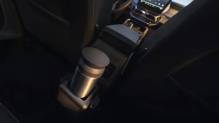 Dacia Bigster 2025 - Foto ufficiali - 24
