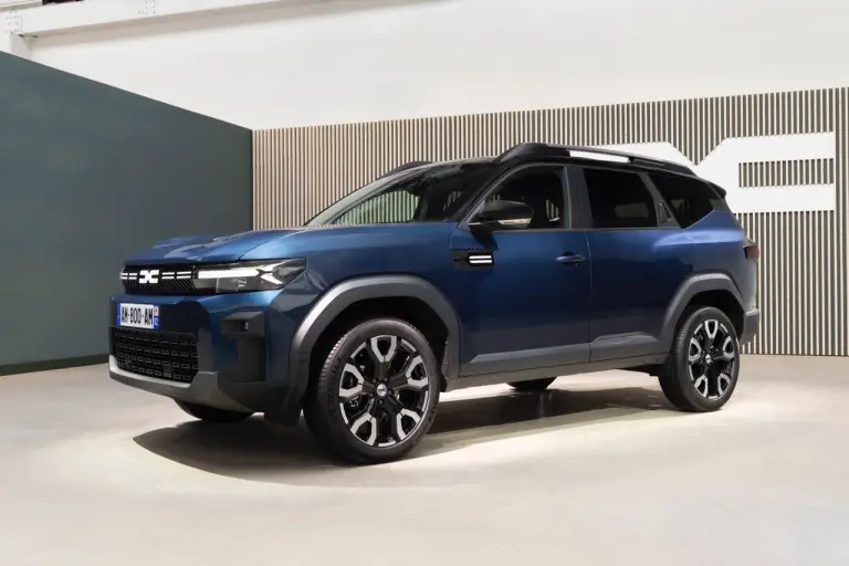 Dacia Bigster 2025 - Foto ufficiali - 30