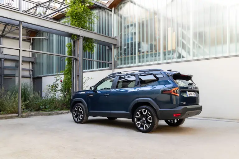 Dacia Bigster 2025 - Foto ufficiali - 32