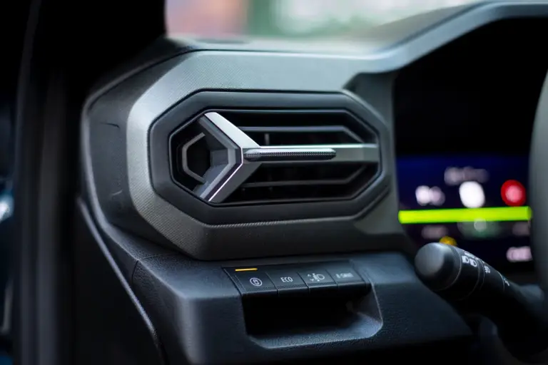 Dacia Bigster 2025 - Foto ufficiali - 50
