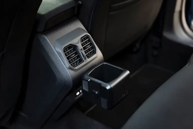 Dacia Bigster 2025 - Foto ufficiali - 75