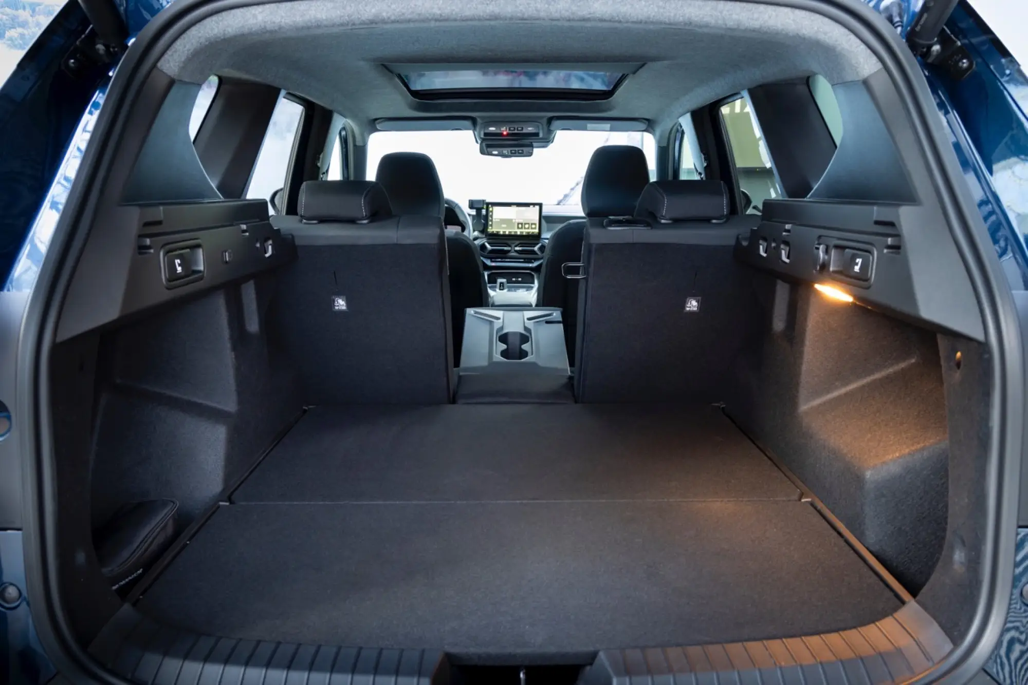 Dacia Bigster 2025 - Foto ufficiali - 73