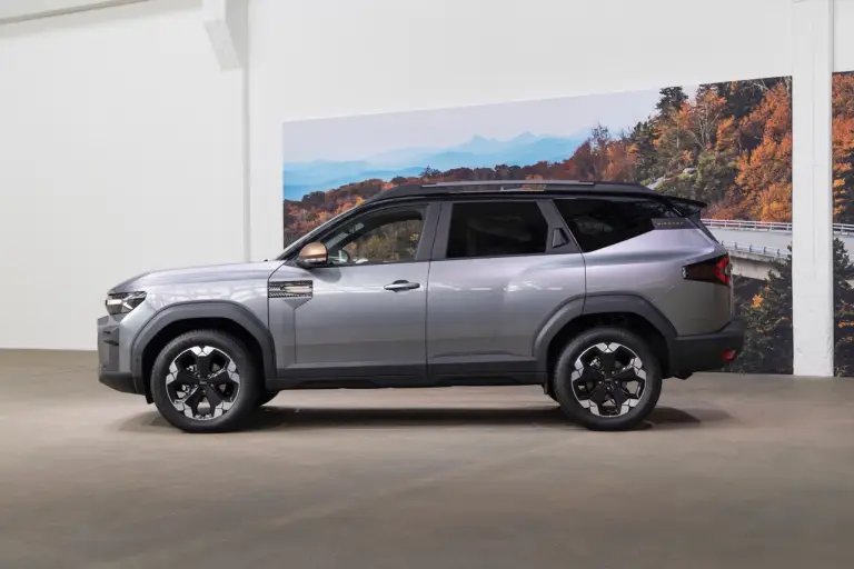 Dacia Bigster 2025 - Foto ufficiali - 83