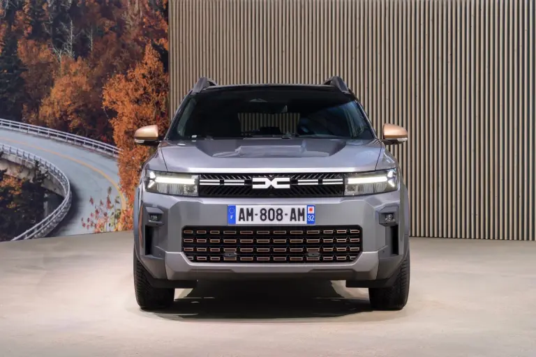 Dacia Bigster 2025 - Foto ufficiali - 87
