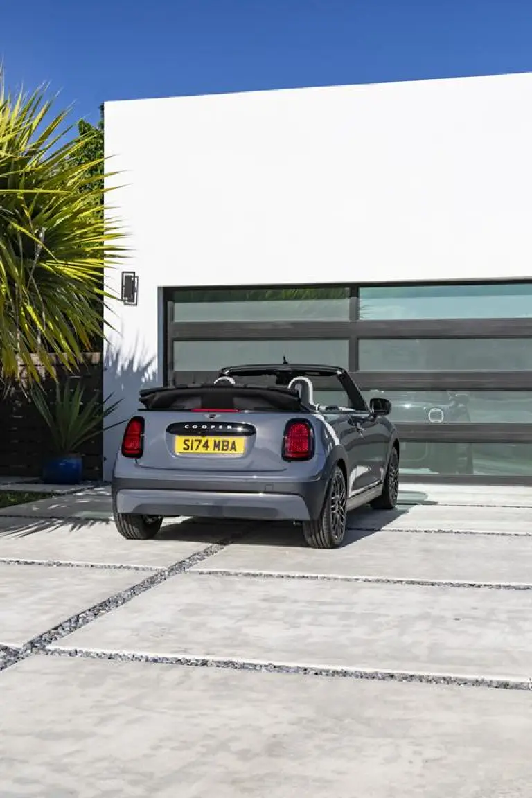 Mini Cooper Cabrio 2024 - 102