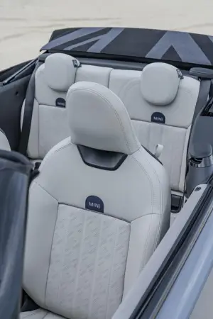 Mini Cooper Cabrio 2024 - 130