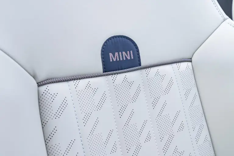 Mini Cooper Cabrio 2024 - 133