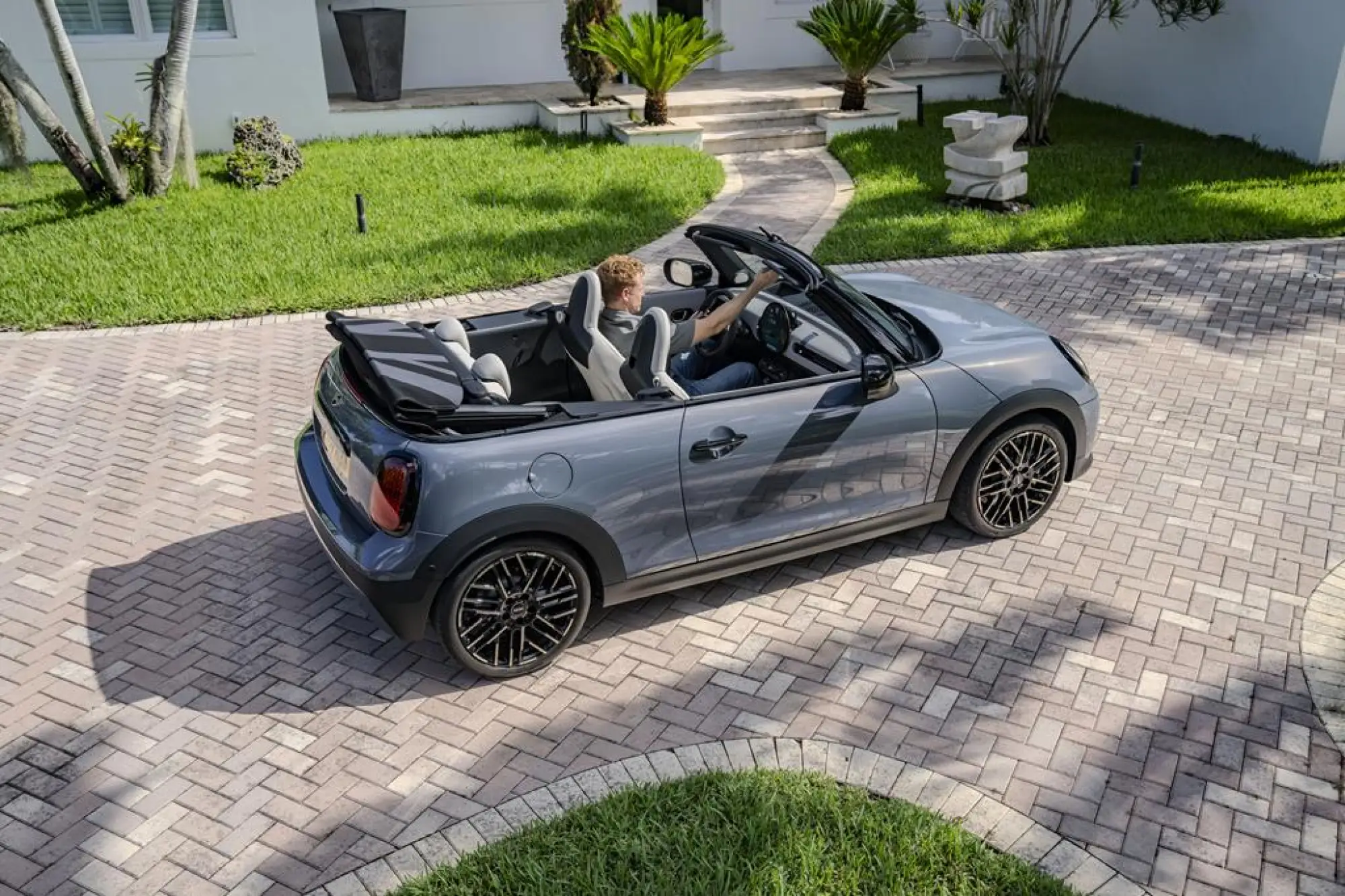 Mini Cooper Cabrio 2024 - 150