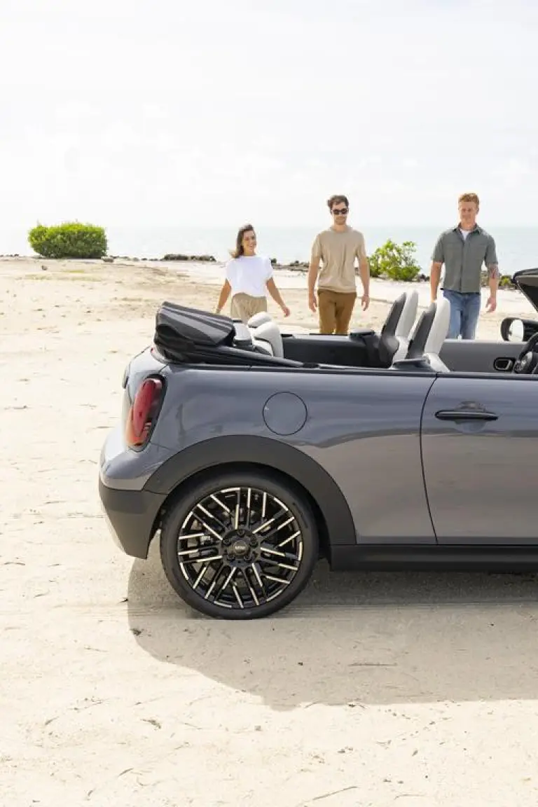 Mini Cooper Cabrio 2024 - 76