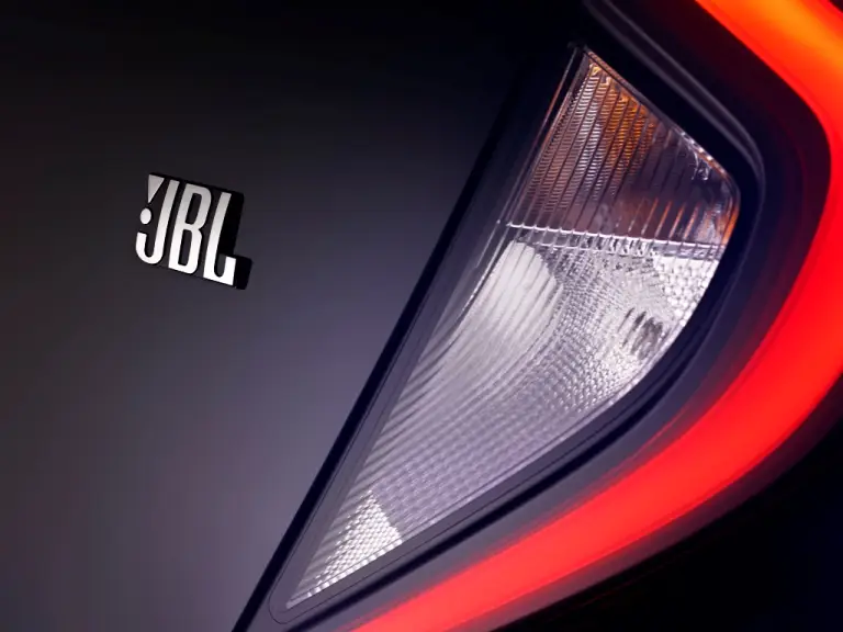 Toyota Aygo X JBL - 4