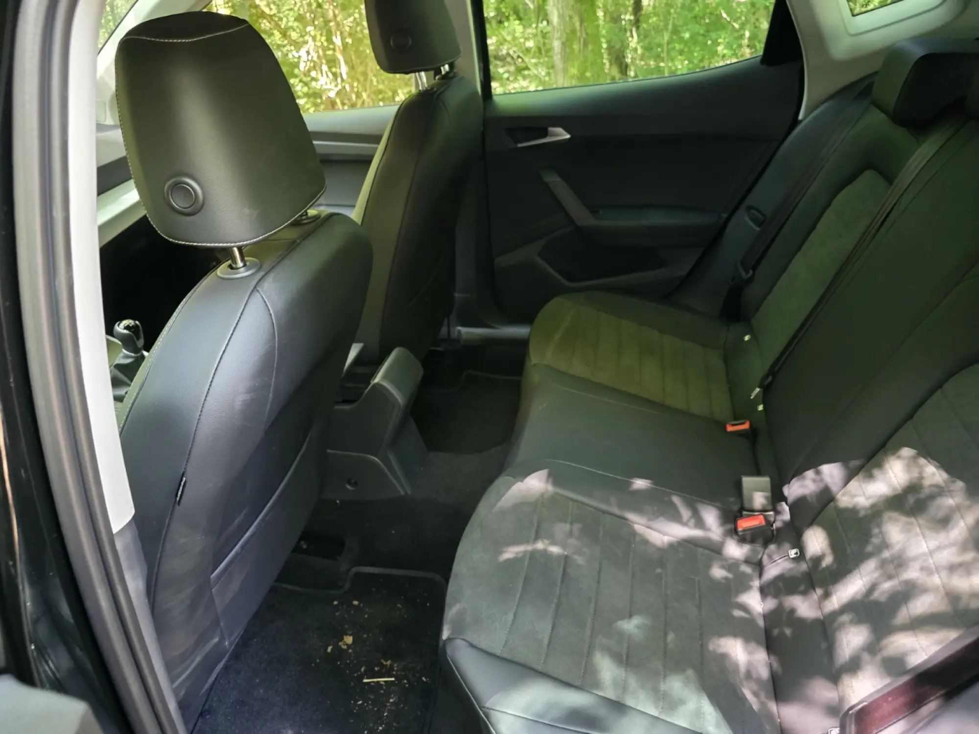 Seat Arona Black Edition 2024: Come e Come Va - 11