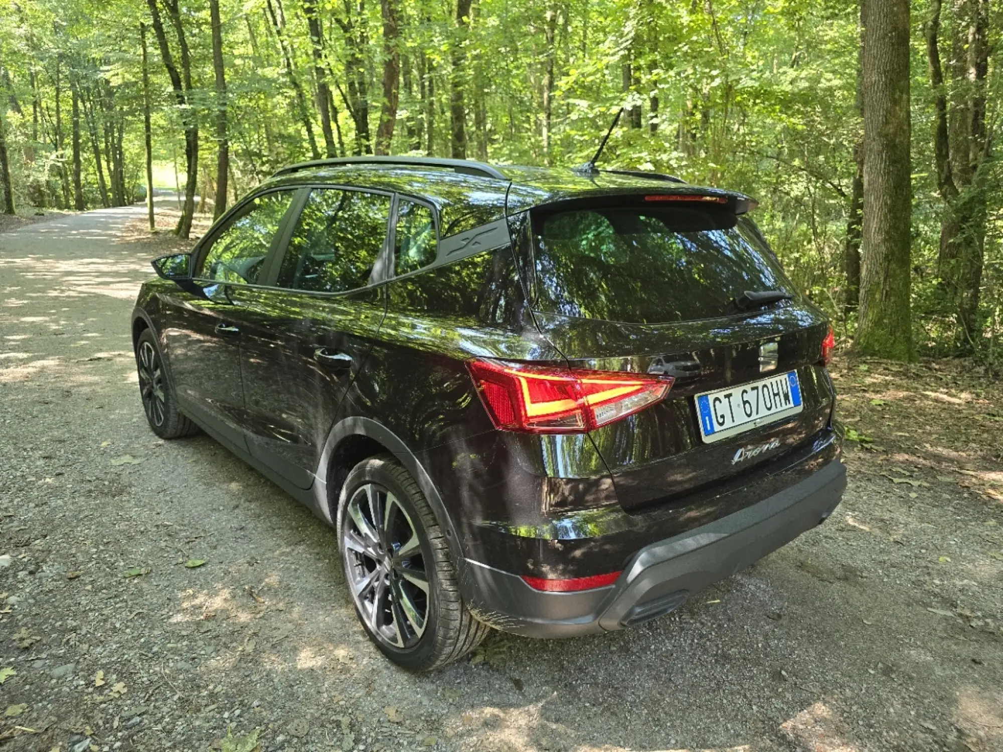 Seat Arona Black Edition 2024: Come e Come Va - 10