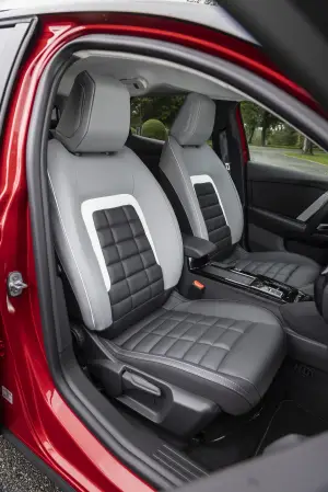 Citroen C4 e C4 X 2025 - 36