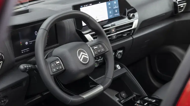 Citroen C4 e C4 X 2025 - 16