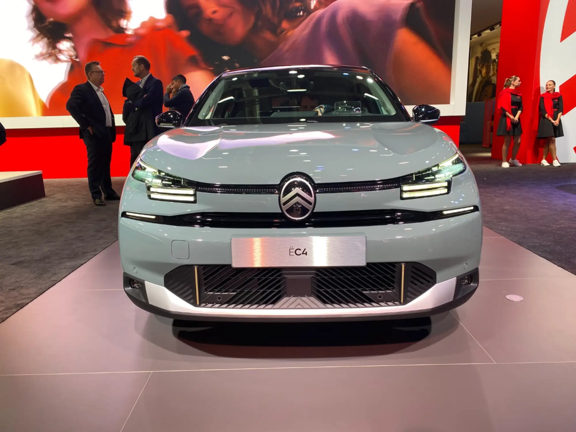 Citroen C4 elettrica - Salone di Parigi 2024 - 3
